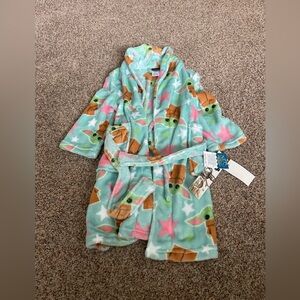Girls Star Wars robe size 4